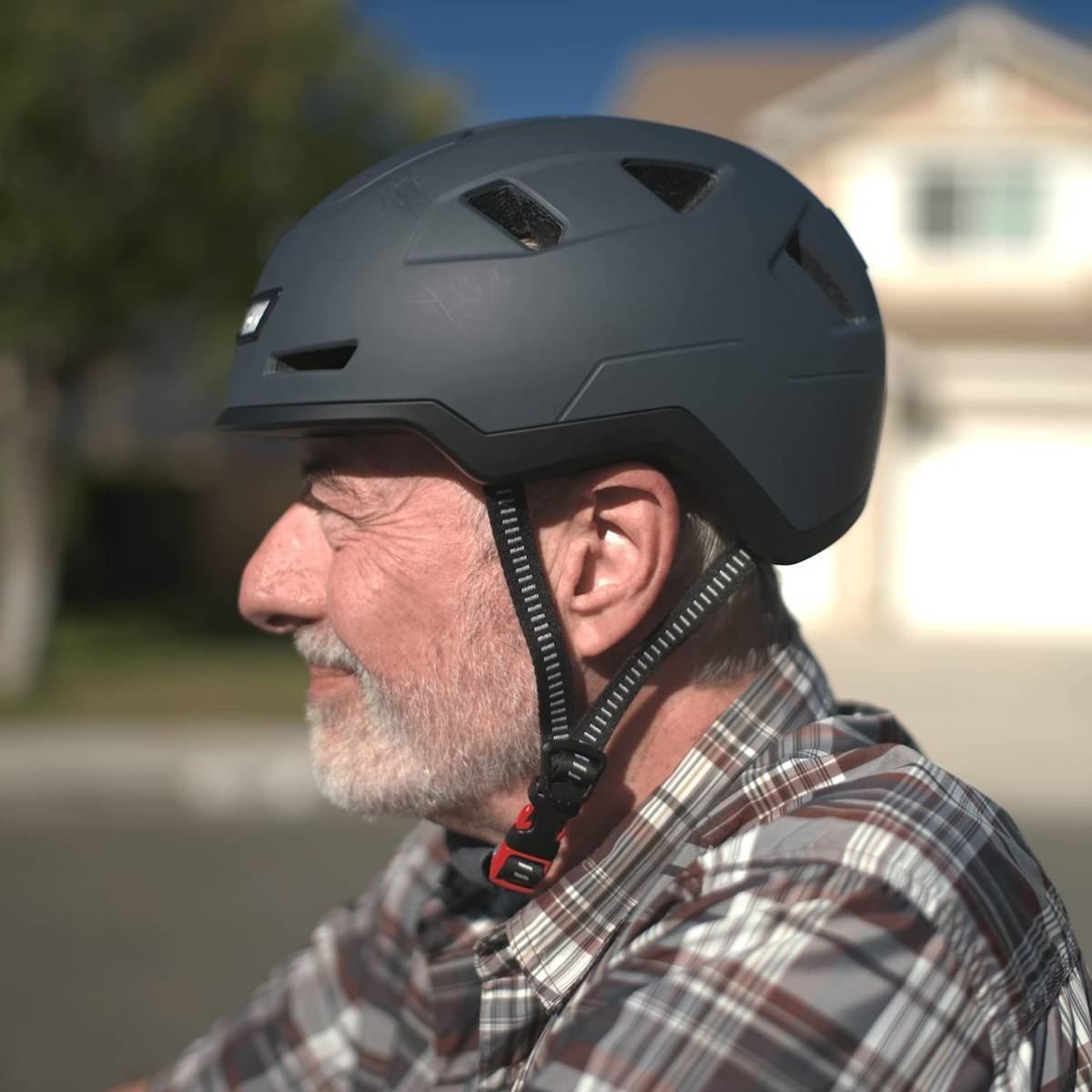 Urbanite XNITO Helmet